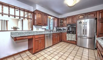11 Ark Rd, Branford, CT 06405