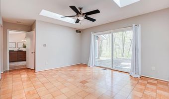 8428 MAGRUDER MILL Ct, Bethesda, MD 20817