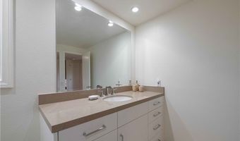 5629 Rainbow Crest Dr, Agoura Hills, CA 91301