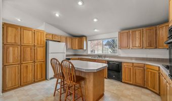 2325 NE Wintergreen Dr, Bend, OR 97701