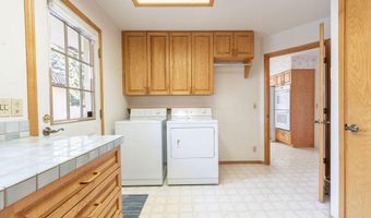 59649 Okanagan Ln, Bend, OR 97702