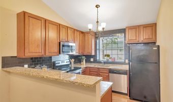 9343 Mackenzie Circle Dr, Affton, MO 63123
