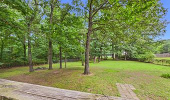 40 Chimney Rd, Batesville, AR 72501