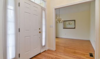 12 Braeburn Ln 12, Ashland, MA 01721