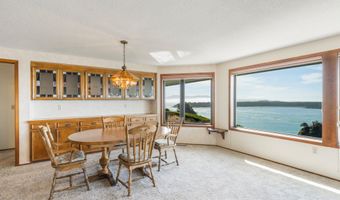 14580 HARBOR VIEW Dr, Rockaway Beach, OR 97136