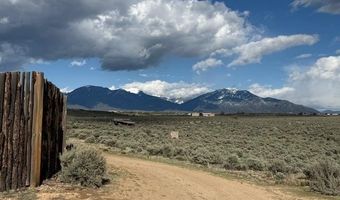 97 Calle Conejo, Arroyo Hondo, NM 87513