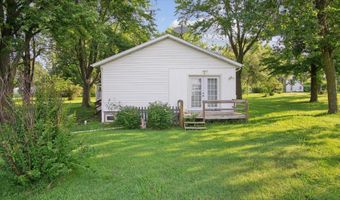 201 1st St, Arcola, MO 65603