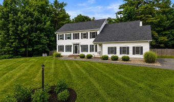 54 Trillium Trl, Bangor, ME 04401