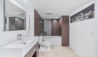 3675 N Country Club Dr 2303, Aventura, FL 33180