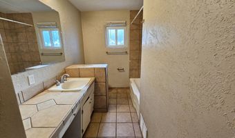 1604 LOS ARBOLES Ave NW, Albuquerque, NM 87107