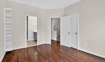 2855 CHANCELLORS Way NE, Washington, DC 20017