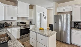 7408 Conestoga Rd, Carlsbad, NM 88220