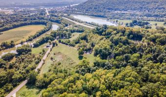 5143 Hogan Rd, Aurora, IN 47001