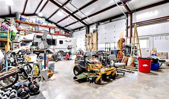 13330 S Hendrix Rd, Bentonville, AR 72713