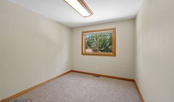 38 A N Woodard Ave, Absarokee, MT 59001