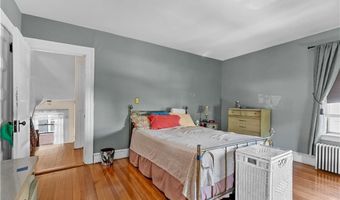 496 Broadway, Newport, RI 02840