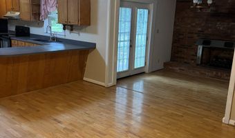 108 McDowell Dr, Boiling Springs, SC 29316