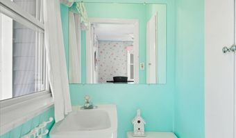 425 Washington Ave, Avon By The Sea, NJ 07717