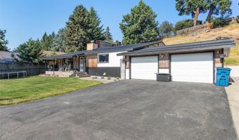 228 Lake Hills Ct, Bigfork, MT 59911
