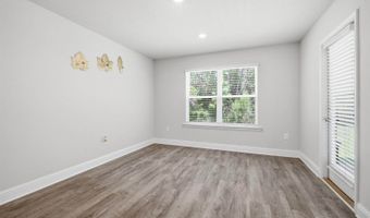 6587 Eastland Cir, Biloxi, MS 39532