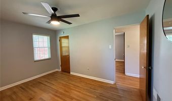 319 Lindenwood Blvd, Alton, IL 62002