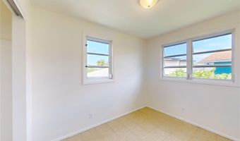 56-277 Maunuunu St, Kahuku, HI 96731