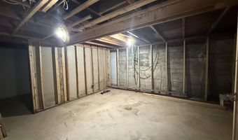 6 Corbett Rd, Cody, WY 82414