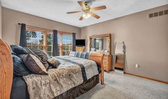 596 Vaughn Trl, Akron, OH 44319