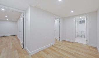 21 E Central Ave, Bergenfield, NJ 07621