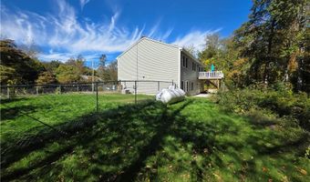 302 Chopmist Hill Rd, Glocester, RI 02814