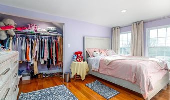 3871 Mendon Rd, Cumberland, RI 02864