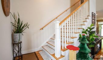 123 White Oak Road Ext, Arden, NC 28704