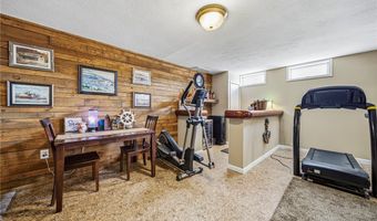 2013 Deerfield Dr, Ashtabula, OH 44004