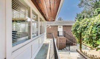 3100 N GLEBE Rd, Arlington, VA 22207