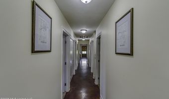 128 W Pinebrook Dr, Brandon, MS 39047