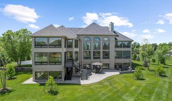 5636 Meadow Ln, Ann Arbor, MI 48105