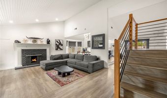 25311 Pike Rd, Laguna Hills, CA 92653