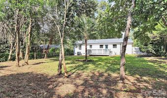 2038 Sandhurst Dr, Charlotte, NC 28205