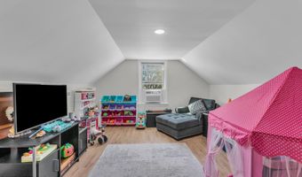 553 Mermaid Ave, Beachwood, NJ 08722