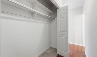 4141 N HENDERSON Rd 1026, Arlington, VA 22203
