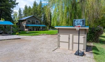 580 Hollow Ln, Bigfork, MT 59911