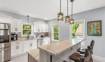 70 Tucker Ave, Cranston, RI 02905
