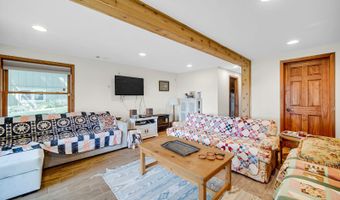 42034 N East Rd, Antioch, IL 60002