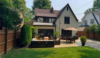 165 Lamarck Dr, Amherst, NY 14226