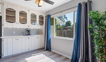 1110 Elmwood Dr, Escondido, CA 92025