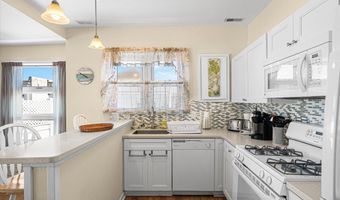 211 23rd St, Avalon, NJ 08202