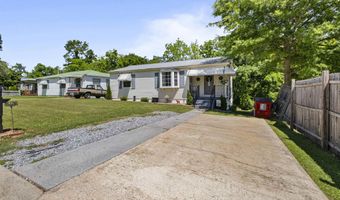 429 OAK Ln, Anniston, AL 36206
