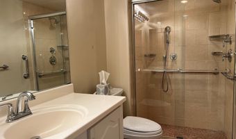 4936 SENTINEL Dr 5-203, Bethesda, MD 20816