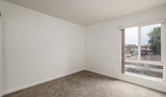 2536 White Oak Pl 2, Escondido, CA 92027