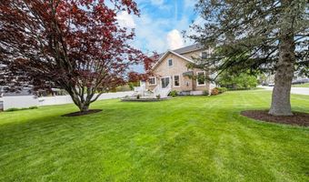 42 Windsor St, Jamestown, RI 02835